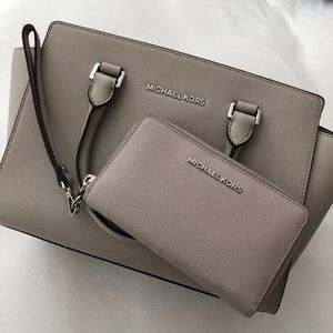 Michael Kors Selma Handbag/Wallet Set
